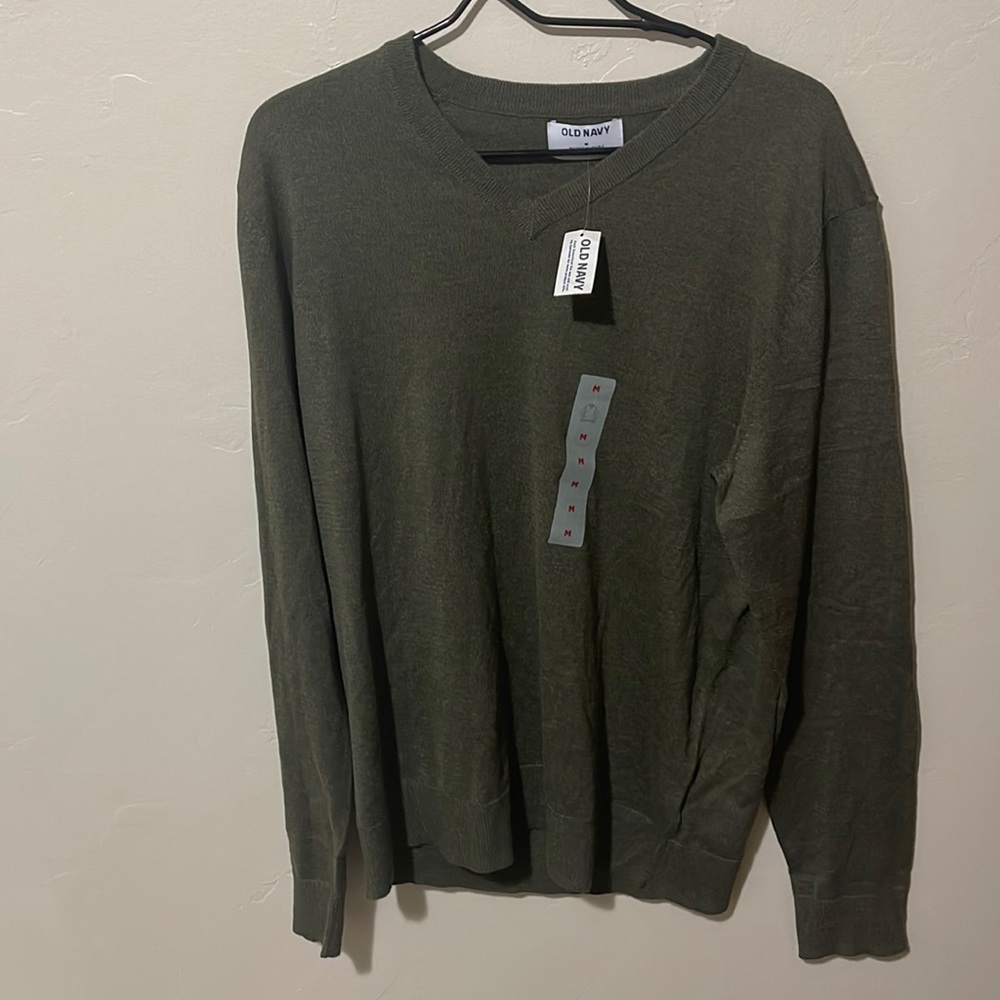 NEVER-WORN Green Long Sleeve V-Neck